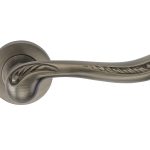 Дверные ручки ARCHIE ACANTO BL. SILVER